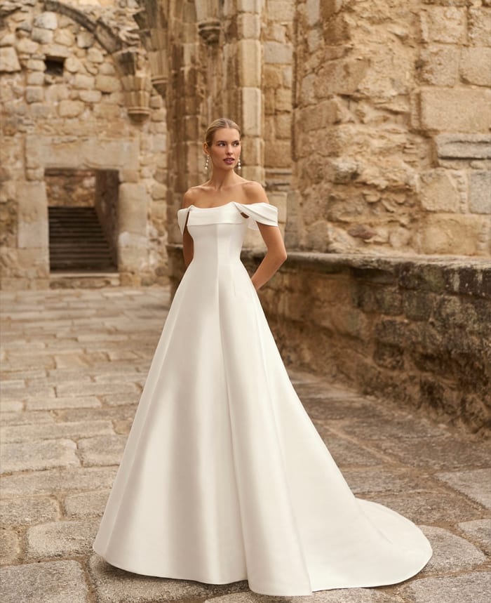 Vestido da coleção Pérola Noivas